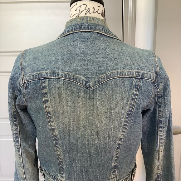 💥 Cropped Denim Jacket 💥 - Picture 5 of 11